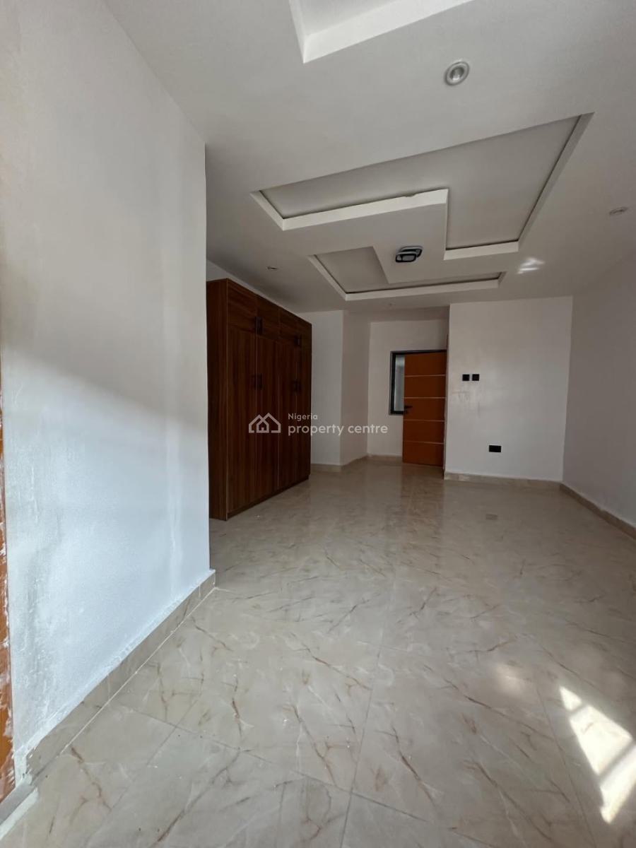 2 Bedroom Semi Detached Duplex with Spacious Rooms and Large Compound, 2 Bedroom Duplex (very Good for Residential Or Commercial ), Lekki Phase 1, Lekki, Lagos, Semi-detached Duplex for Rent