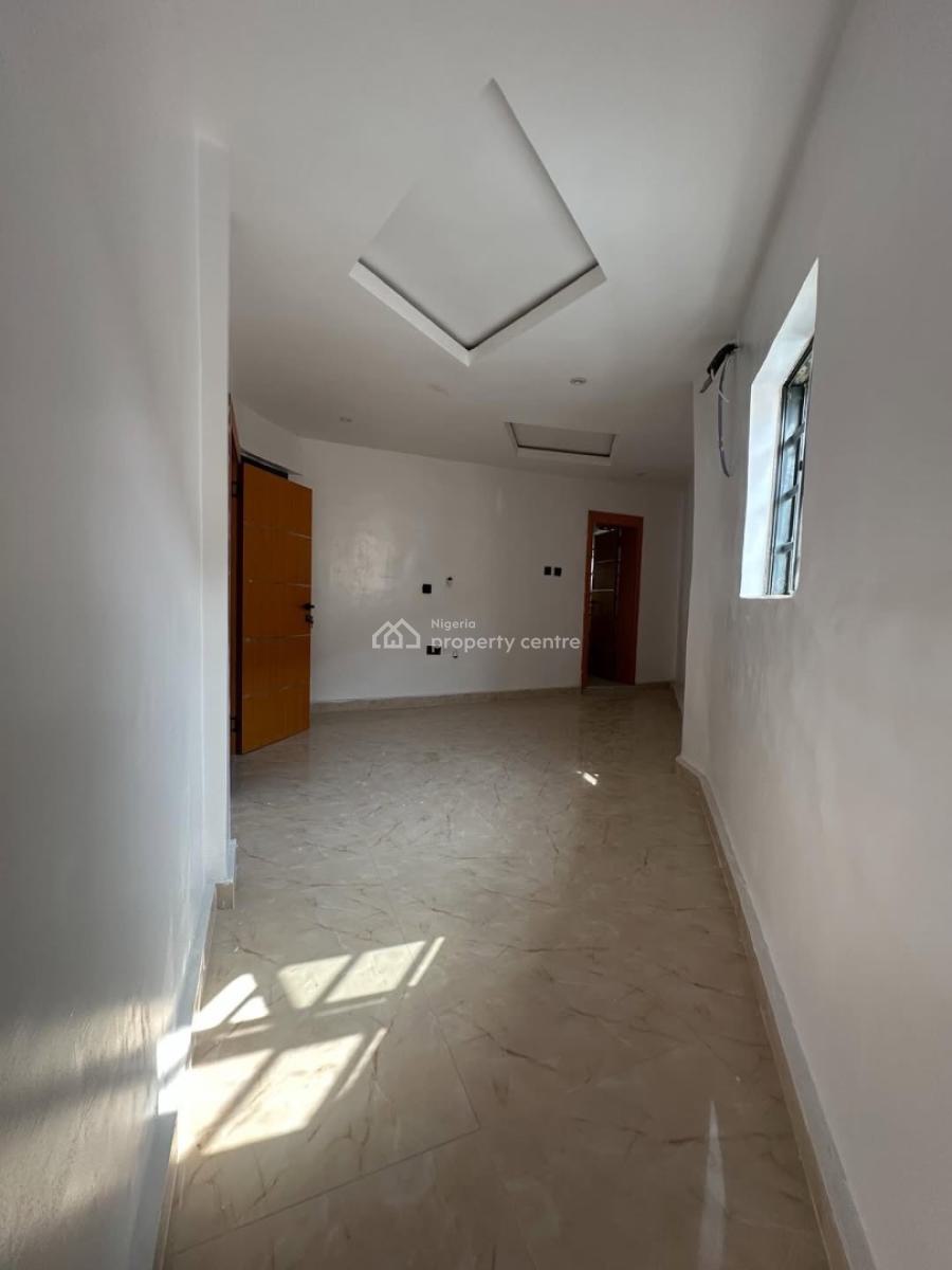 2 Bedroom Semi Detached Duplex with Spacious Rooms and Large Compound, 2 Bedroom Duplex (very Good for Residential Or Commercial ), Lekki Phase 1, Lekki, Lagos, Semi-detached Duplex for Rent