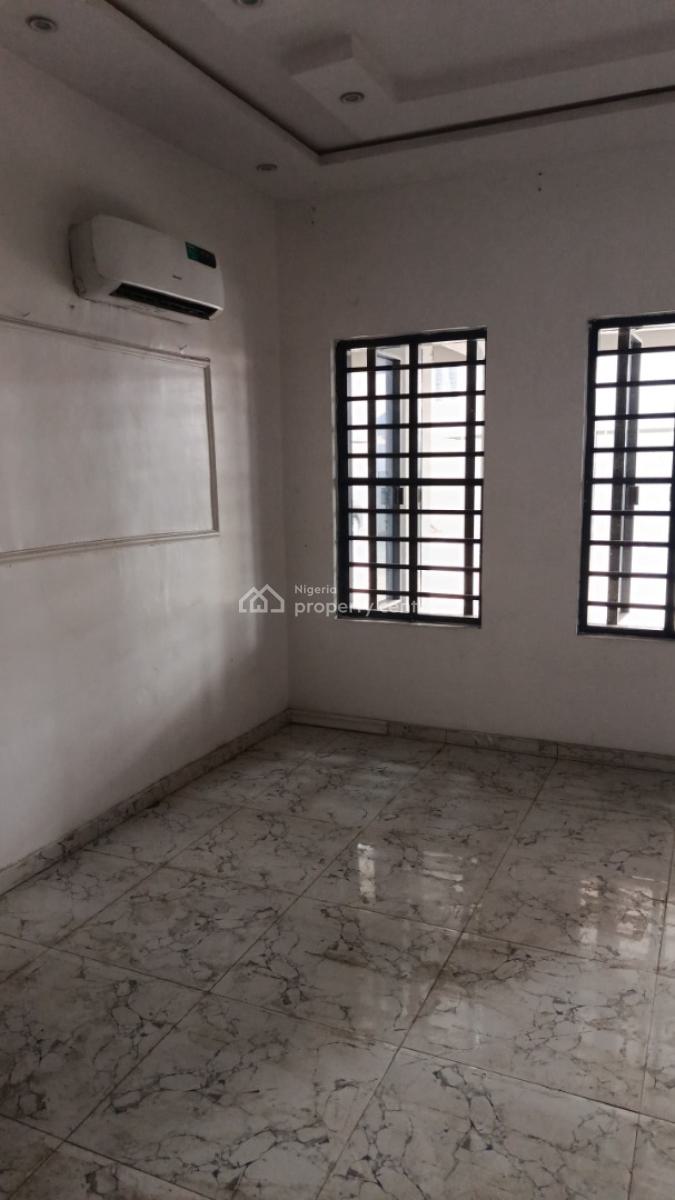 Well Maintained and Spacious Two Bedroom, Ikate Elegushi, Lekki, Lagos, Flat / Apartment for Rent
