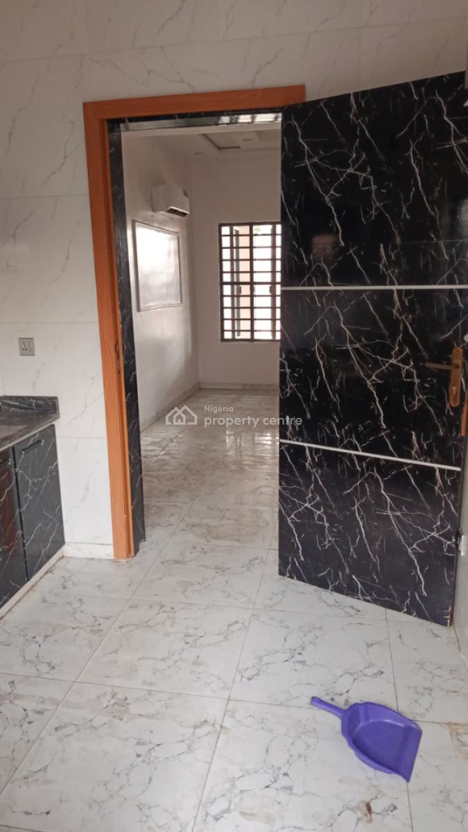 Well Maintained and Spacious Two Bedroom, Ikate Elegushi, Lekki, Lagos, Flat / Apartment for Rent