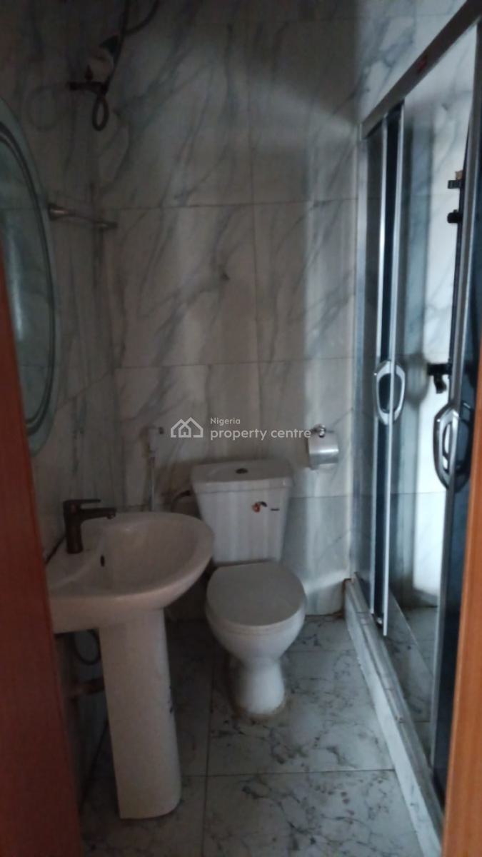 Well Maintained and Spacious Two Bedroom, Ikate Elegushi, Lekki, Lagos, Flat / Apartment for Rent