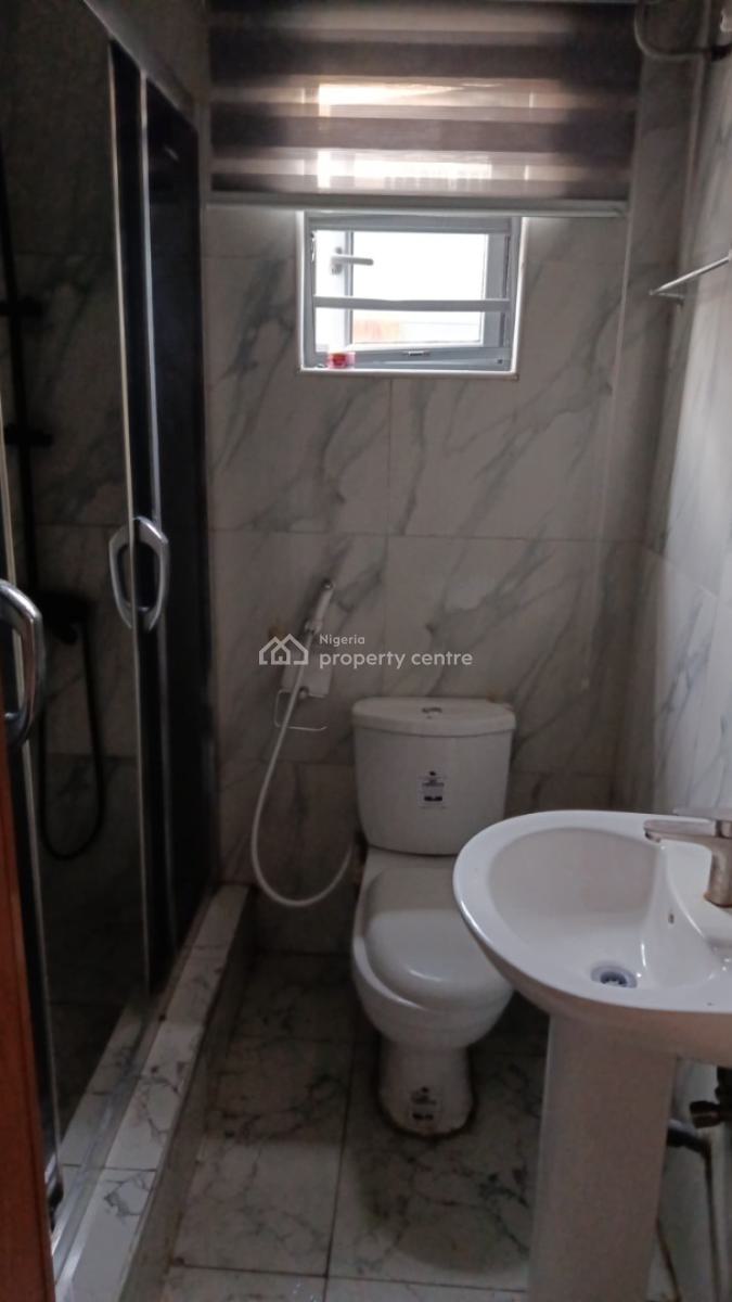 Well Maintained and Spacious Two Bedroom, Ikate Elegushi, Lekki, Lagos, Flat / Apartment for Rent