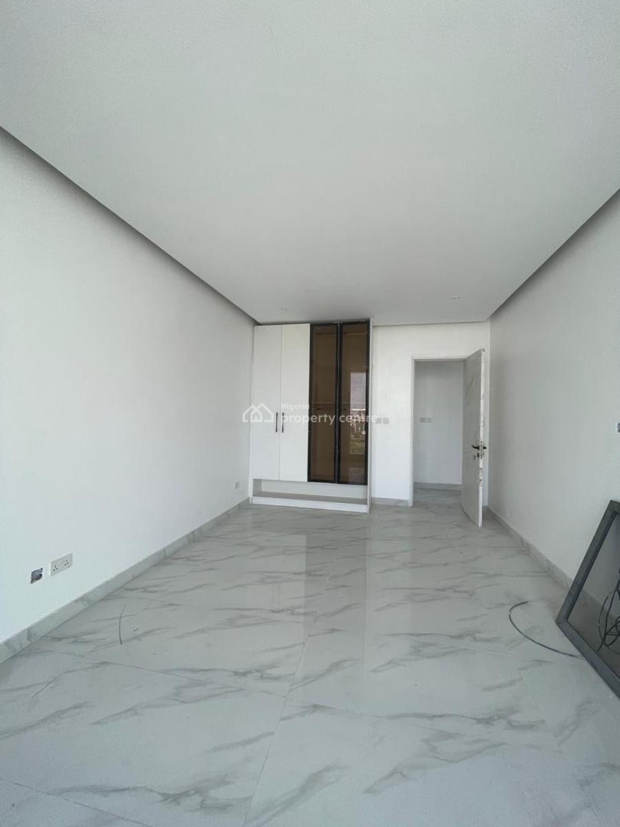 Spacious Fully Serviced 2 Bedroom Apartment with a Suspended Pool, Lekki Phase 1, Lekki, Lagos, Flat / Apartment for Sale