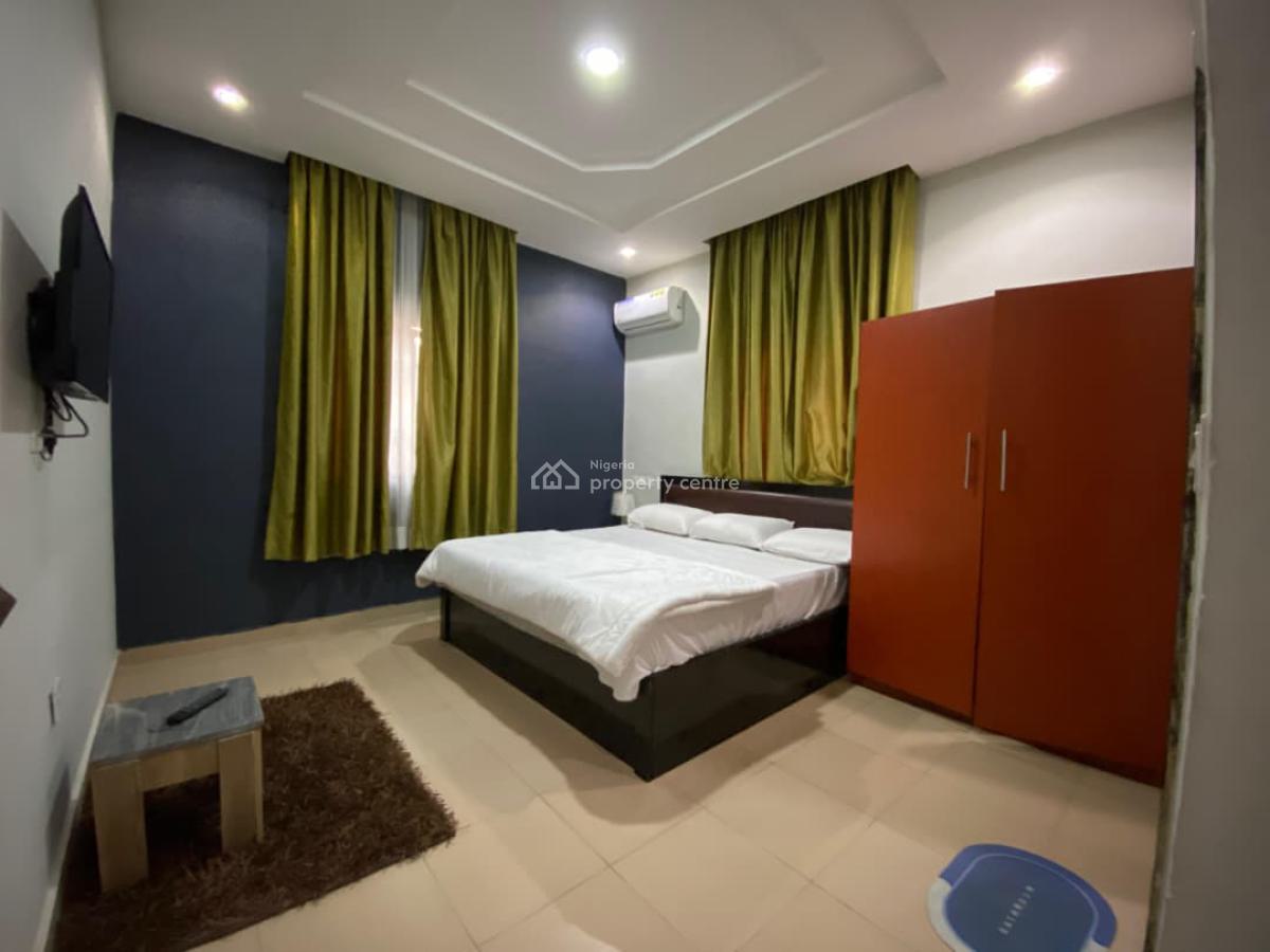 Spacious 2 Bedroom Serviced Furnished Apartments in a Secured Environs, Maryland, Lagos, Flat / Apartment for Rent