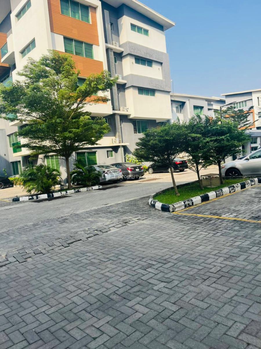 Exquisite Beautifully Furnished 2 Bedroom Maisonette, Lekki Phase 1, Lekki, Lagos, Flat / Apartment for Rent