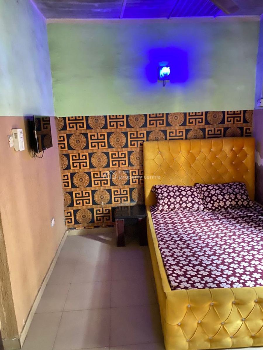 Functional Seven (7) Rooms Hotel, Igwuruta, Obio-akpor, Rivers, Hotel / Guest House for Sale