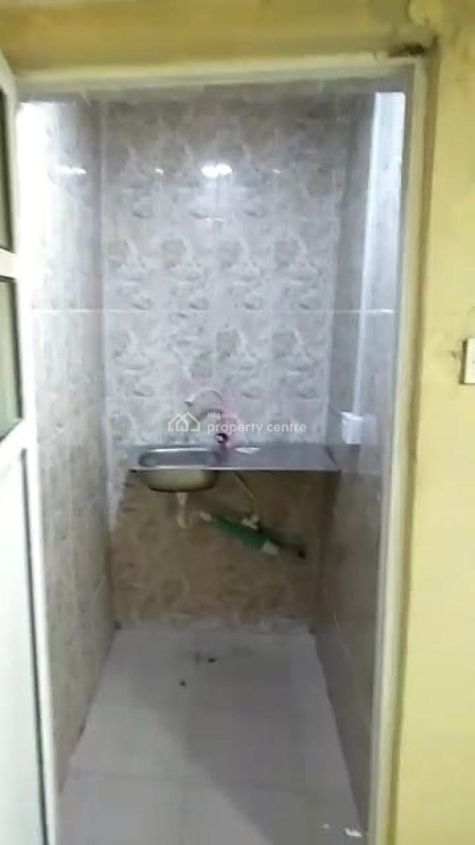 Roomself Contain Garage Space Size, Gafar Animashaun, Victoria Island Extension, Victoria Island (vi), Lagos, Self Contain (single Rooms) for Rent