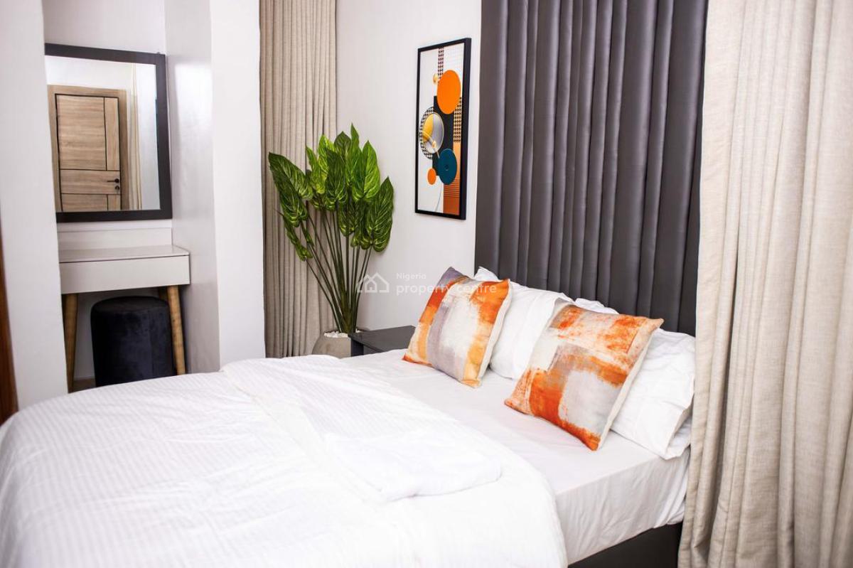 Furnished 3 Bedrooms Apartment, Off Freedom Way, Lekki Phase 1, Lekki, Lagos, Flat / Apartment for Rent