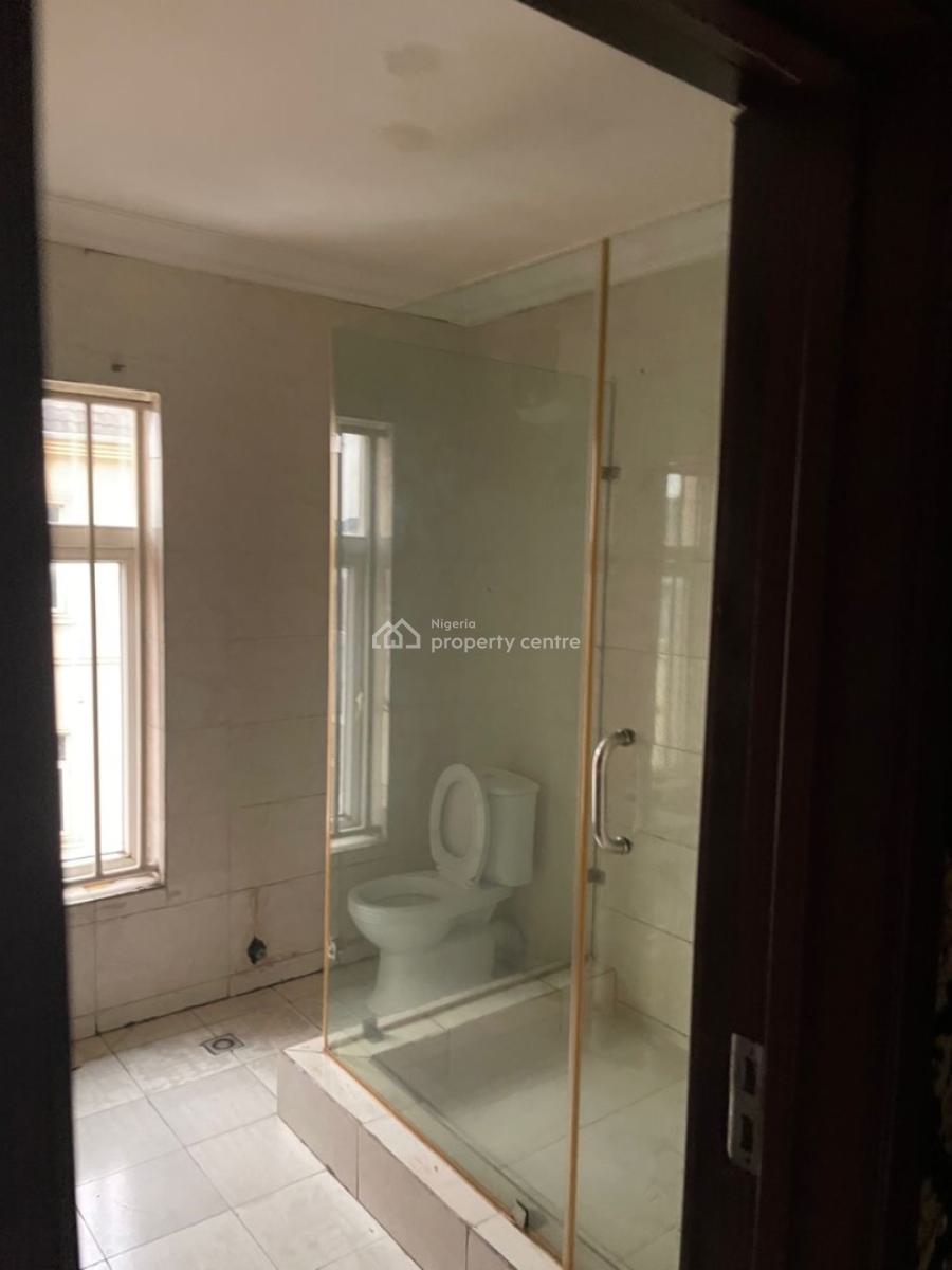 4 Bedroom Terraced House with Bq, Osapa, Lekki, Lagos, Terraced Duplex for Sale