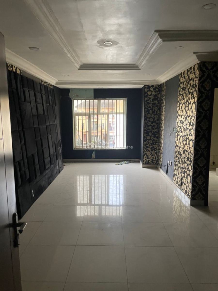 4 Bedroom Terraced House with Bq, Osapa, Lekki, Lagos, Terraced Duplex for Sale