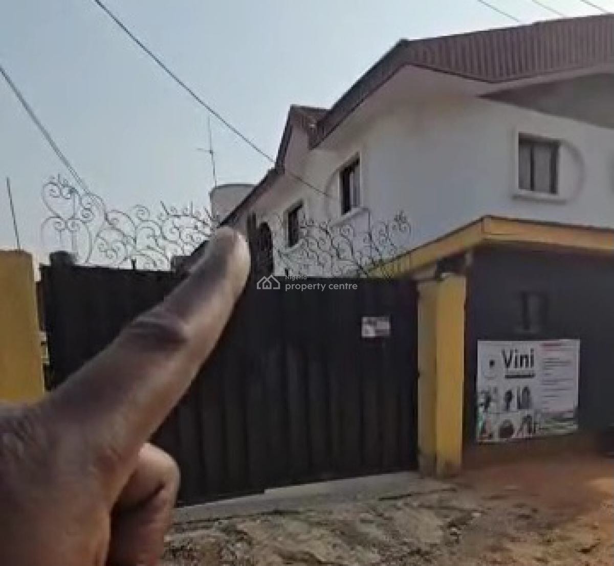 4 Flats of 3 Bedrooms Each on 100ft By 120ft Land, Abuja Quarters, Off 2nd Ugbor Road, Gra, Benin, Oredo, Edo, Block of Flats for Sale