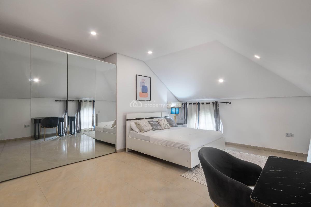 Nicely Furnished 3 Bedroom Apartment, Admiralty Road, Lekki Phase 1, Lekki, Lagos, Flat / Apartment Short Let