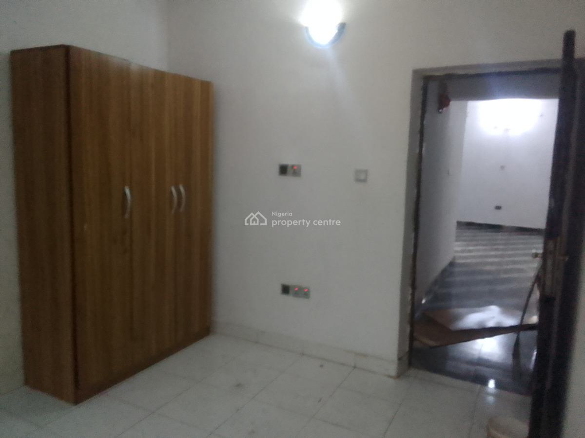 Spacious Luxury 2 Bedroom Flat with Excellent Features, Newtown Estate, Ogombo, Ajah, Lagos, Flat / Apartment for Rent