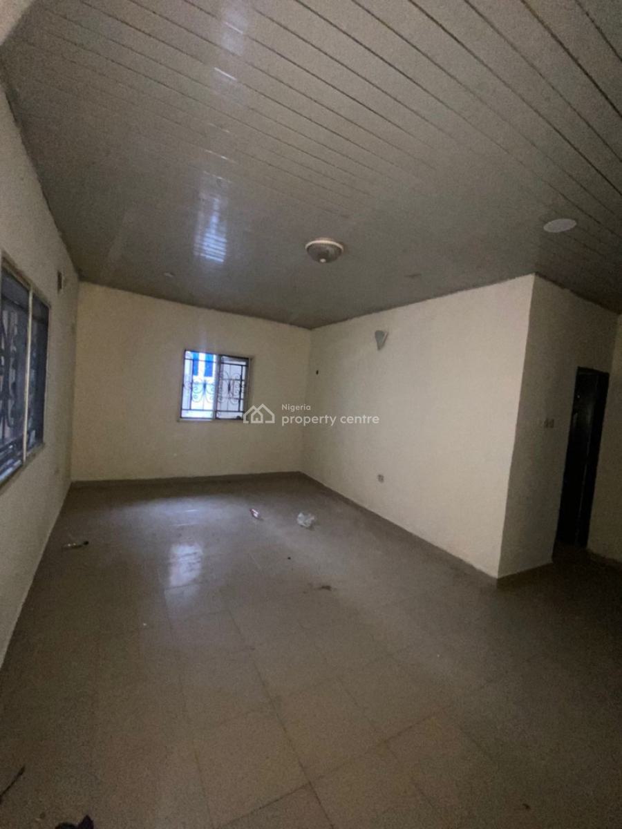 Spacious 3 Bedroom Apartment in a Serene Environment, Meadow View Estate, Ogombo, Ajah, Lagos, Flat / Apartment for Rent