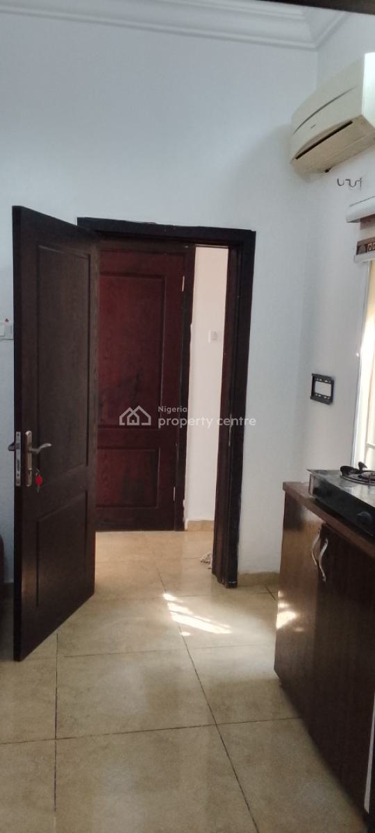 a Room Self Contained Studio Apartment, Chevron Drive, Chevron Estate, Lekki, Lagos, Self Contain (single Rooms) for Rent