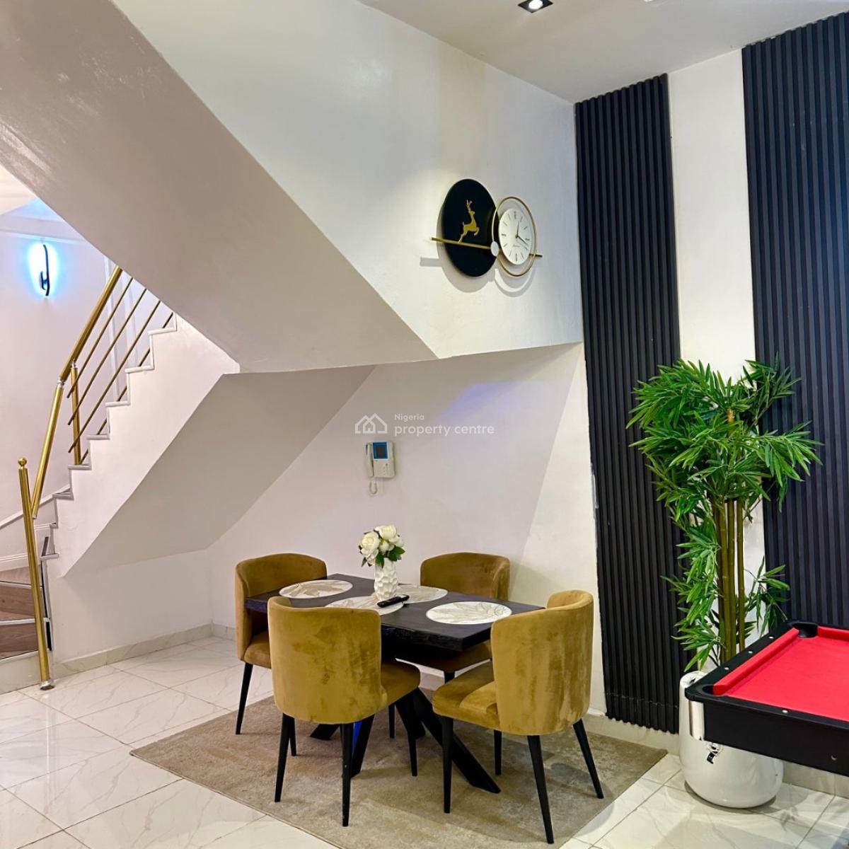 Well Maintained 3bedroom Terrace with Bq, Justice Court 2, Ologolo, Lekki, Lagos, Terraced Duplex for Rent