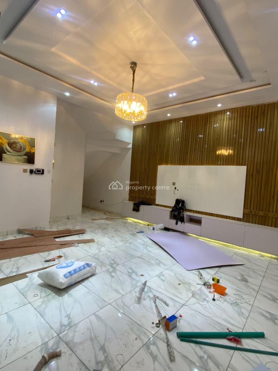 Luxury Spacious Studio Apartment with Tv Console, Orchid Road , Tv Console , Personal Prepaid Meter, Lekki, Lagos, Self Contain (single Rooms) for Rent