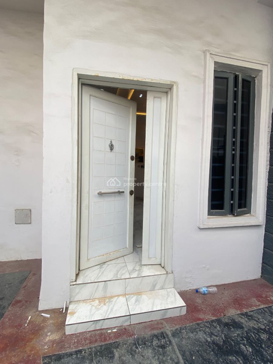 Luxury Spacious Studio Apartment with Tv Console, Orchid Road , Tv Console , Personal Prepaid Meter, Lekki, Lagos, Self Contain (single Rooms) for Rent