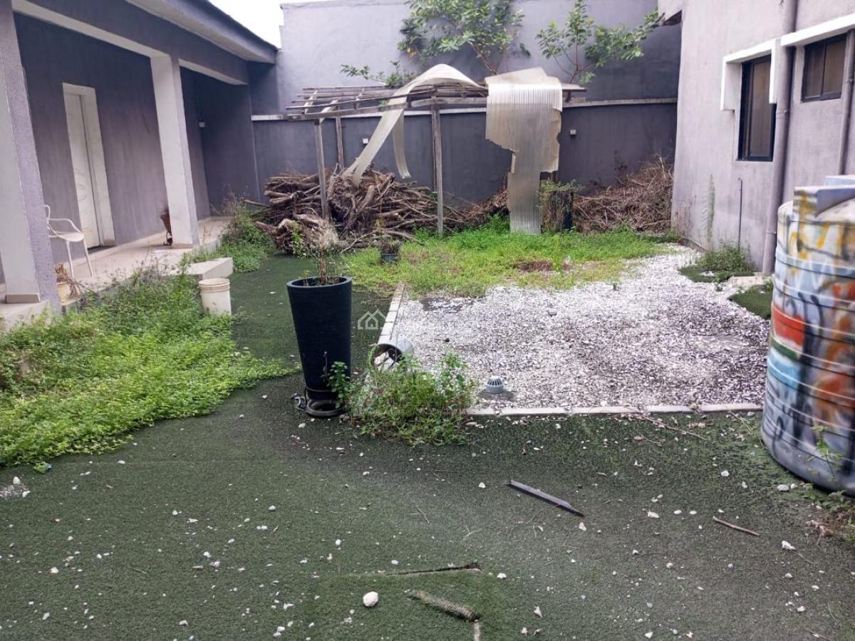 Land Measuring 626sqm Housing a 4 Bedroom Duplex, Ilesanmi Street, Ramat, Gra, Ogudu, Lagos, Residential Land for Sale