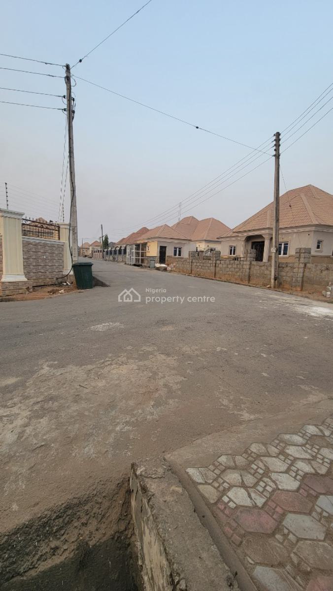 Standard Furnished Three Bedroom Bungalow, Bq, Ensuite, Hossana Glory Homes, Phase Ii By Living Faith Church, Fully Tared Rd, Lugbe District, Abuja, Detached Bungalow for Sale