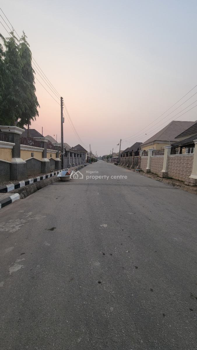 Standard Furnished Three Bedroom Bungalow, Bq, Ensuite, Hossana Glory Homes, Phase Ii By Living Faith Church, Fully Tared Rd, Lugbe District, Abuja, Detached Bungalow for Sale