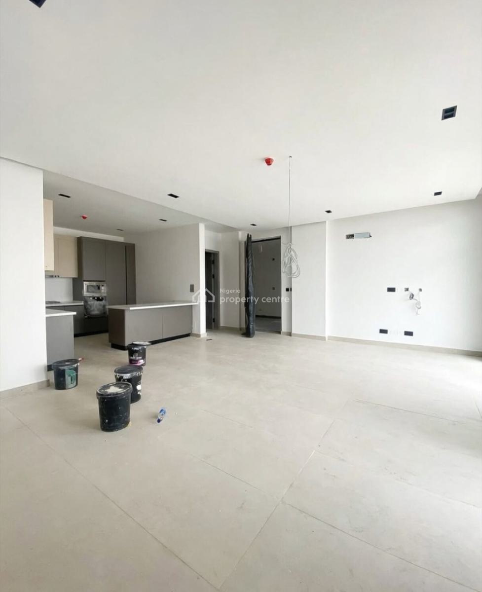 Lovely 3 Bedroom Apartment with Gym and Elevator, Lekki Phase 1, Lekki Phase 1, Lekki, Lagos, Block of Flats for Sale