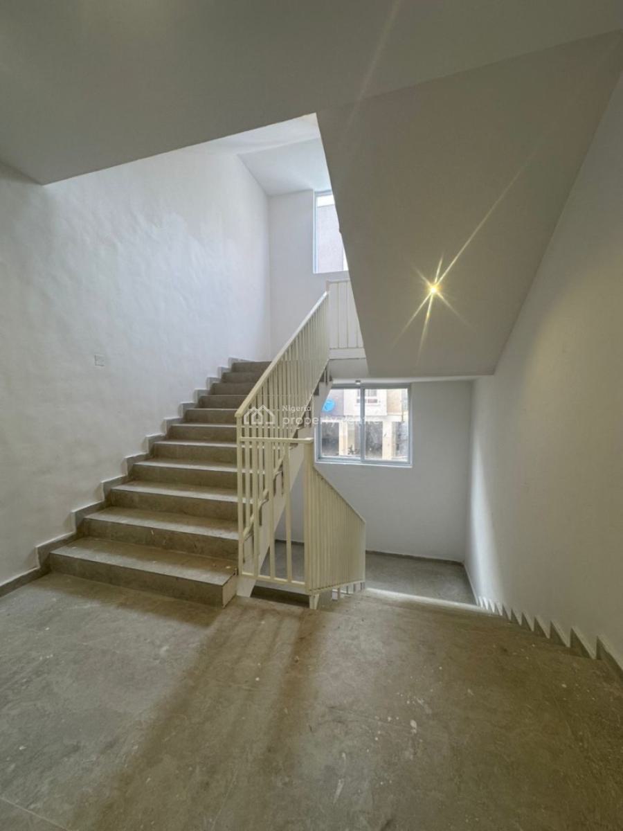 a Waterfront Luxury 2/3bedroom Apartment, Osapa, Lekki, Lagos, Flat / Apartment for Sale