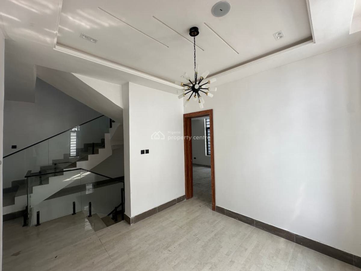 Luxury 5-bedroom Fully Detached House with Bq, Lekki Phase 1, Lekki, Lagos, Detached Duplex for Rent