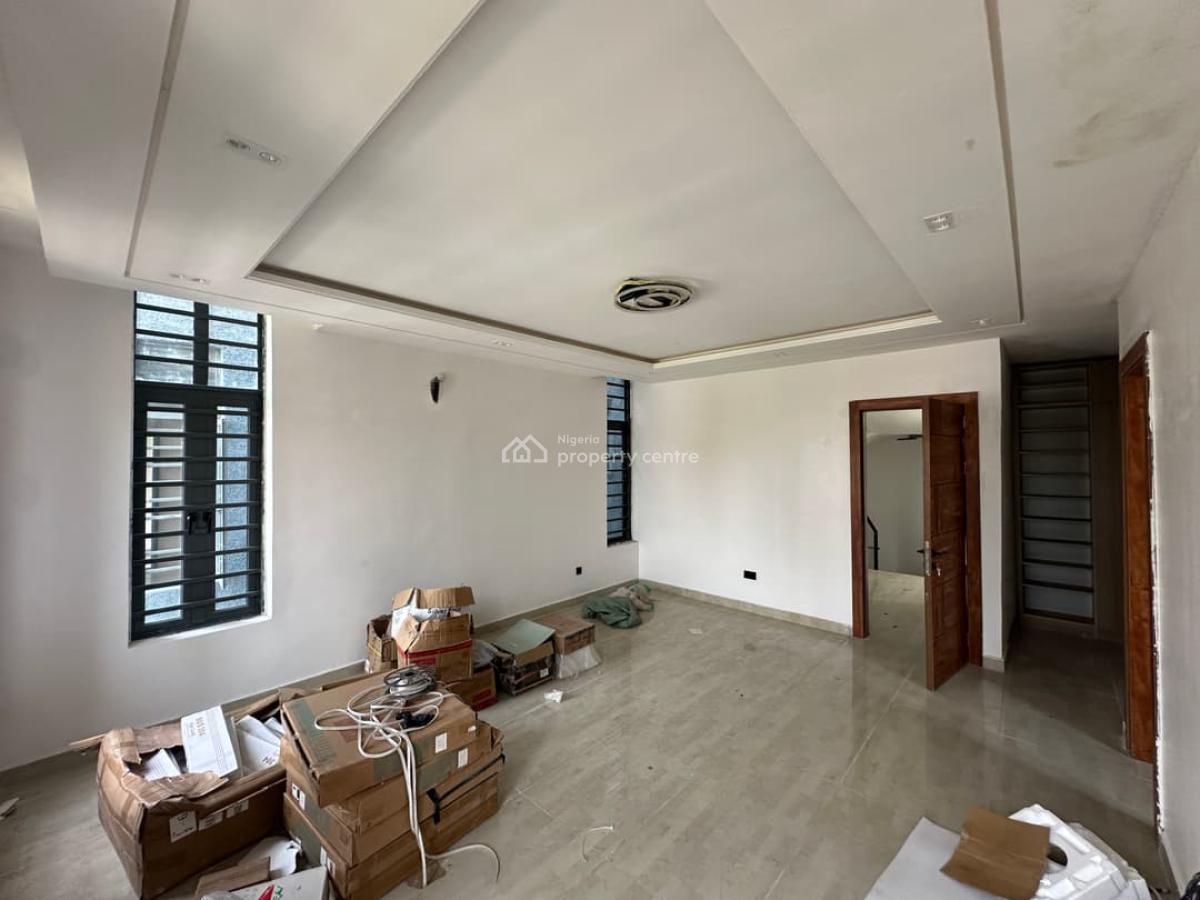 Luxury 5-bedroom Fully Detached House with Bq, Lekki Phase 1, Lekki, Lagos, Detached Duplex for Rent