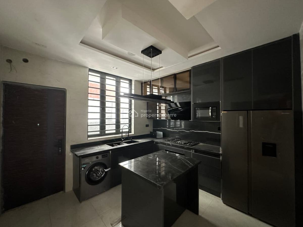 Luxury 5-bedroom Fully Detached House with Bq, Lekki Phase 1, Lekki, Lagos, Detached Duplex for Rent