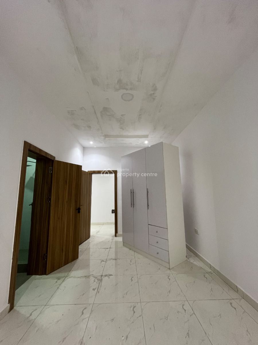 Spacious 2 Bedroom Serviced Apartment with Gym Available for at Ikate, Off Freedom Way, Ikate Elegushi, Lekki, Lagos, Flat / Apartment for Sale