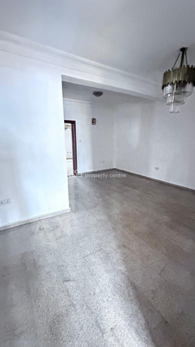 4bedroom Semi Detached  Newly Renovated with 2 Rooms Bq, Off Eko Street, Parkview, Ikoyi, Lagos, Semi-detached Duplex for Rent