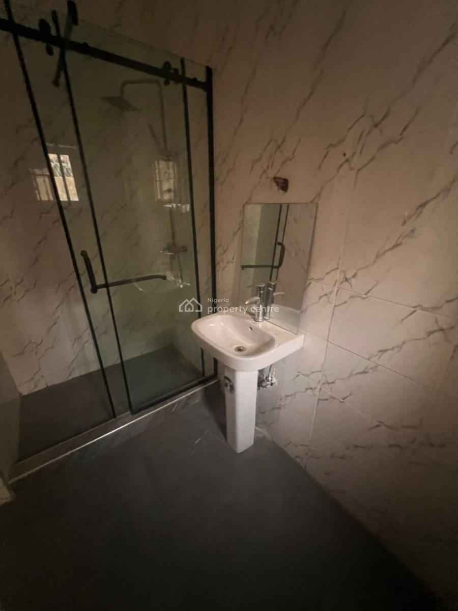 Newly Built 3bedroom Apartment with Bq, Dakibiyu, Abuja, Block of Flats for Sale