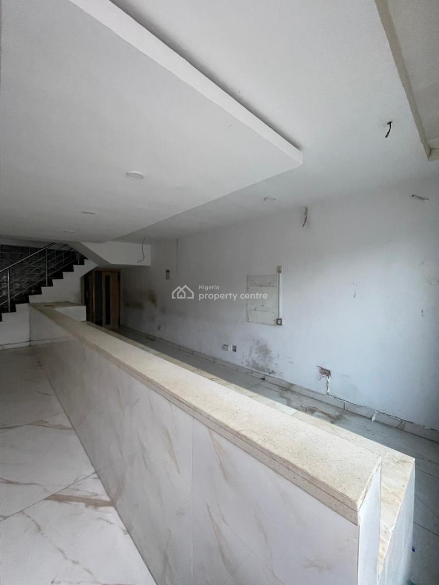 Beautiful Massive Showroom Space, Lekki Phase 1, Lekki, Lagos, Office Space for Rent