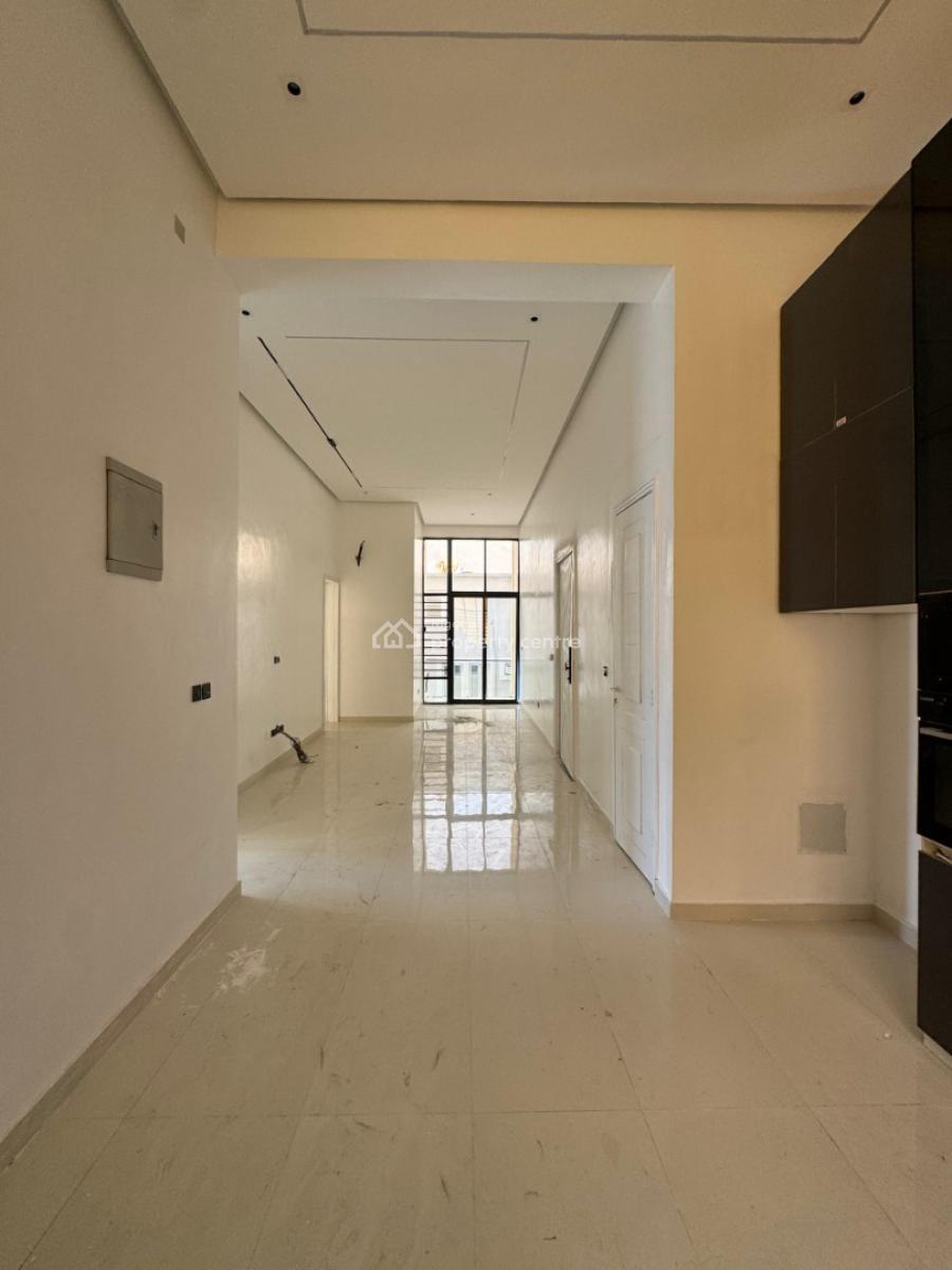 Aesthetically Pleasing 3 Bedroom Apartment  with Swimming Pool, Lift, Investors Delight Luxury Apartment Within a Prime Location, Lekki Phase 1, Lekki, Lagos, Flat / Apartment for Sale