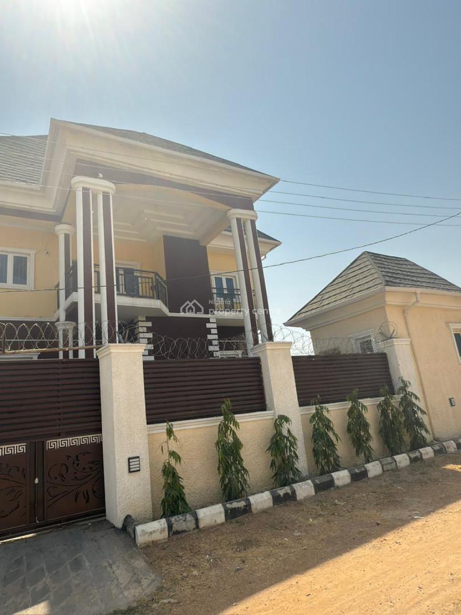 Luxury 4 Bedroom Duplex with Double Sitting Rooms  & a Bq, T Pumpy Estate, Lugbe District, Abuja, Detached Duplex for Sale