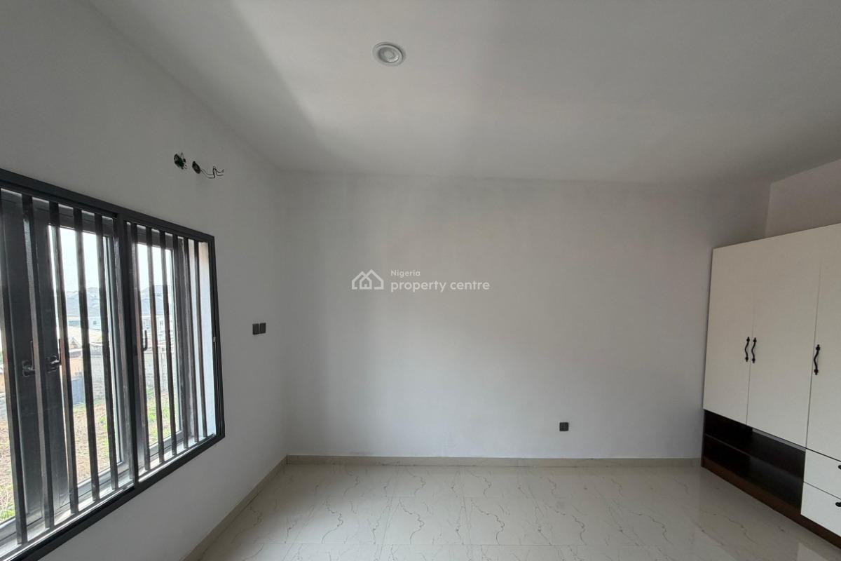 4 Bedroom Duplex, Kolapo Ishola Gra, Ibadan, Oyo, Semi-detached Duplex for Sale