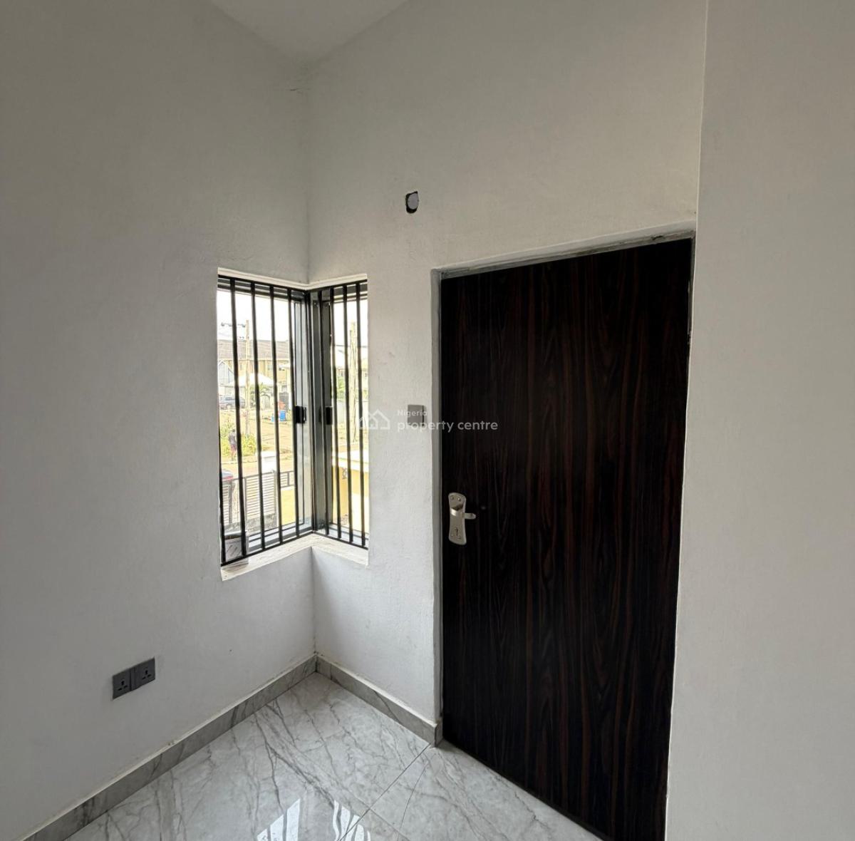 4 Bedroom Duplex, Kolapo Ishola Gra, Ibadan, Oyo, Semi-detached Duplex for Sale