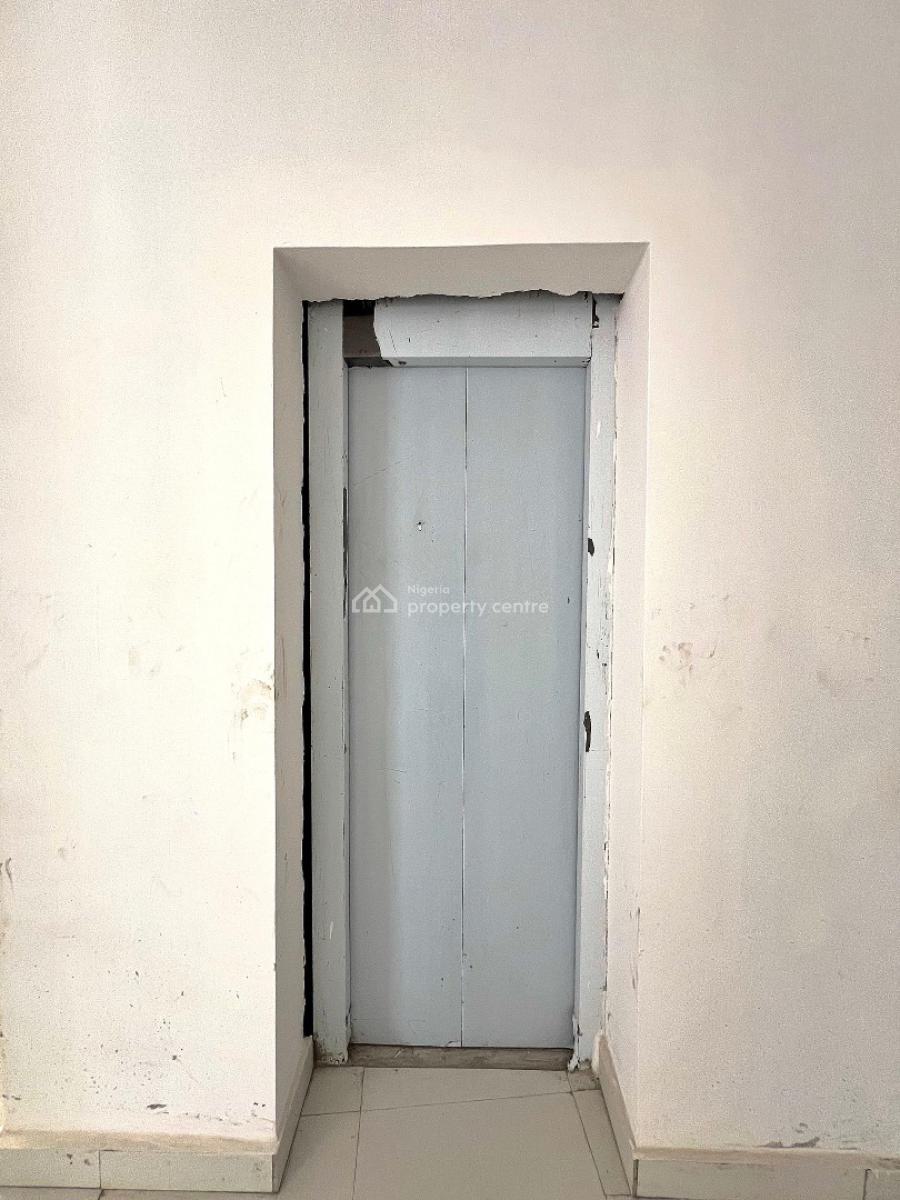 Spacious 2- Bedroom Apartment, Ologolo, Lekki, Lagos, Flat / Apartment for Sale