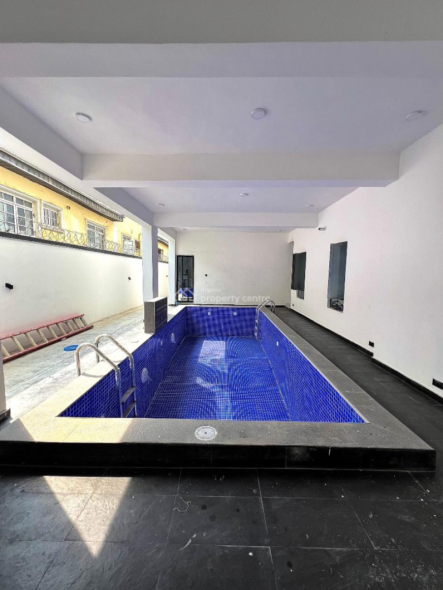 Spacious 2- Bedroom Apartment, Ologolo, Lekki, Lagos, Flat / Apartment for Sale