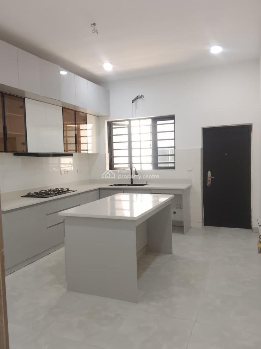 3 Bedroom Apartment at Ikate, Ikate, Lekki, Lagos, Flat / Apartment for Rent