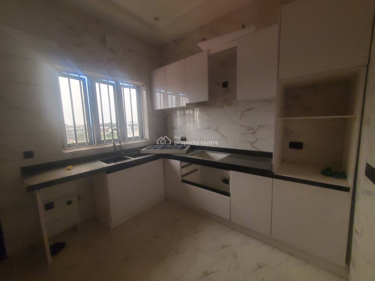 Well Maintained 3 Bedrooms Apartment with Swimming Pool and Gym, Elf, Lekki Phase 1, Lekki, Lagos, Flat / Apartment for Rent