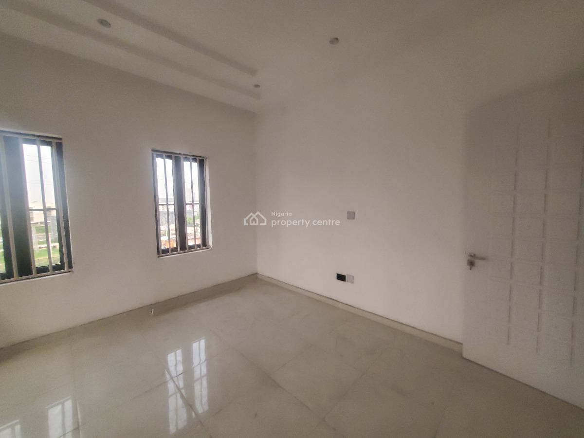 Well Maintained 3 Bedrooms Apartment with Swimming Pool and Gym, Elf, Lekki Phase 1, Lekki, Lagos, Flat / Apartment for Rent