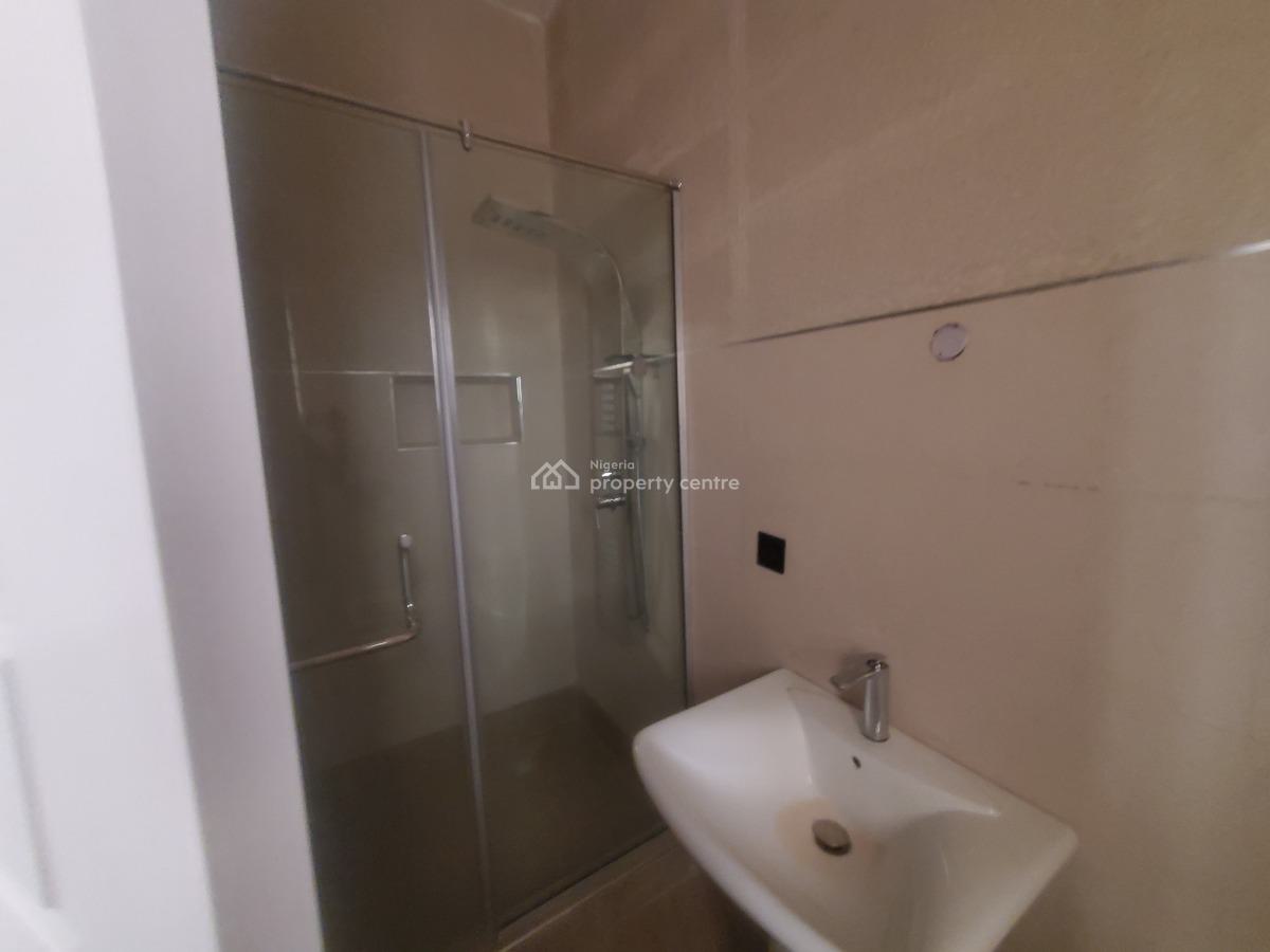 Well Maintained 3 Bedrooms Apartment with Swimming Pool and Gym, Elf, Lekki Phase 1, Lekki, Lagos, Flat / Apartment for Rent