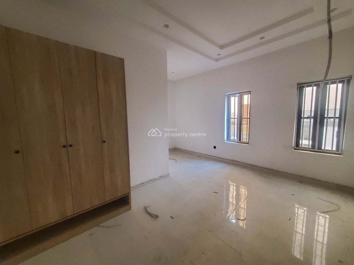 Well Maintained 3 Bedrooms Apartment with Swimming Pool and Gym, Elf, Lekki Phase 1, Lekki, Lagos, Flat / Apartment for Rent