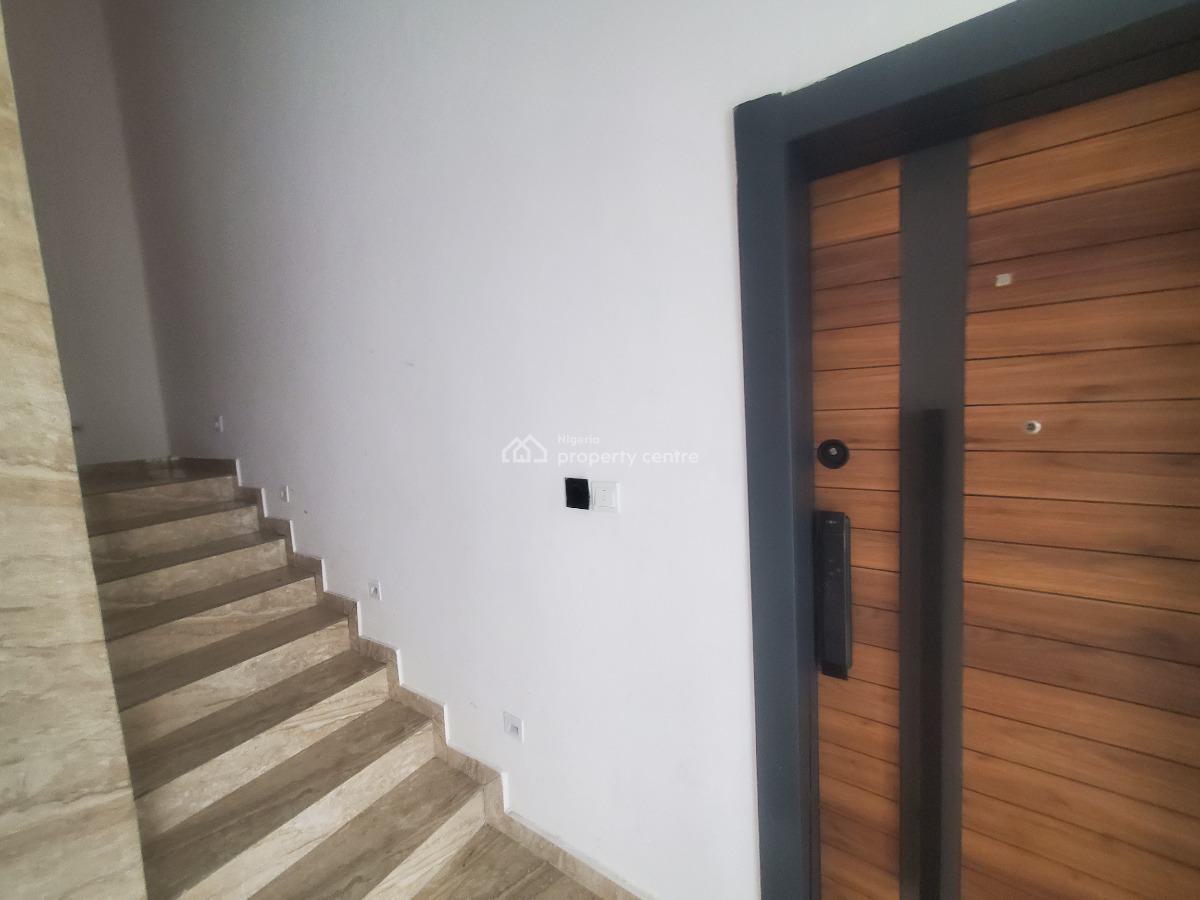 Well Maintained 3 Bedrooms Apartment with Swimming Pool and Gym, Elf, Lekki Phase 1, Lekki, Lagos, Flat / Apartment for Rent