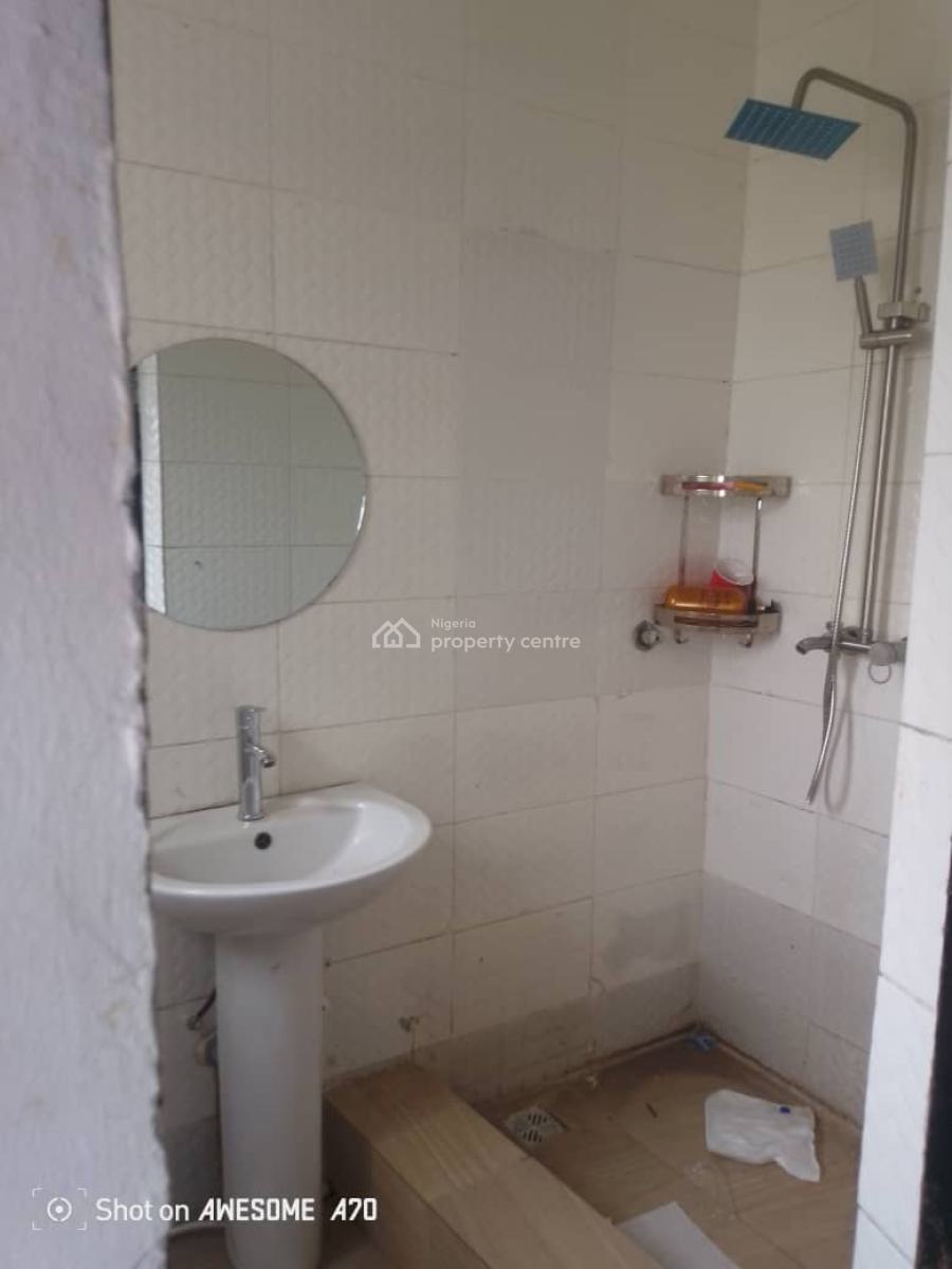 Very Big and Spacious Studio Apartment with Fitted Open Plan Kitchen, Victoria Next Chevron, Lekki, Lagos, Flat / Apartment for Rent