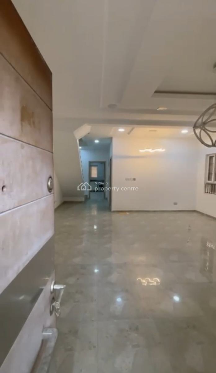 Very Big and Spacious Studio Apartment with Fitted Open Plan Kitchen, Victoria Next Chevron, Lekki, Lagos, Flat / Apartment for Rent