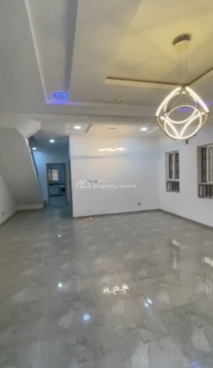 Very Big and Spacious Studio Apartment with Fitted Open Plan Kitchen, Victoria Next Chevron, Lekki, Lagos, Flat / Apartment for Rent