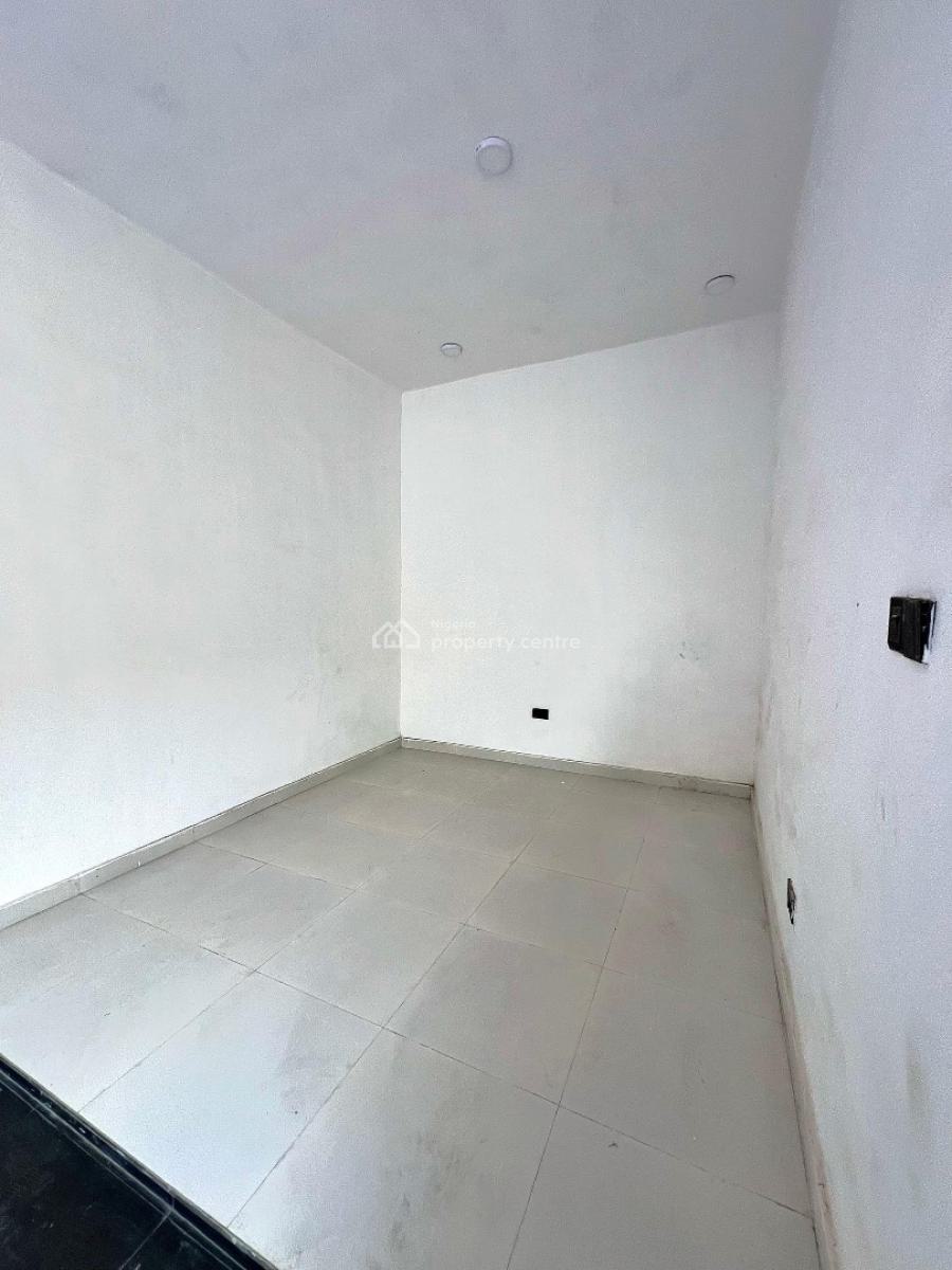 Well Planned 1- Bedroom Apartment, Ologolo, Lekki, Lagos, Flat / Apartment for Sale